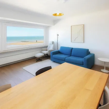 Apartamento Lovely In With House Sea View